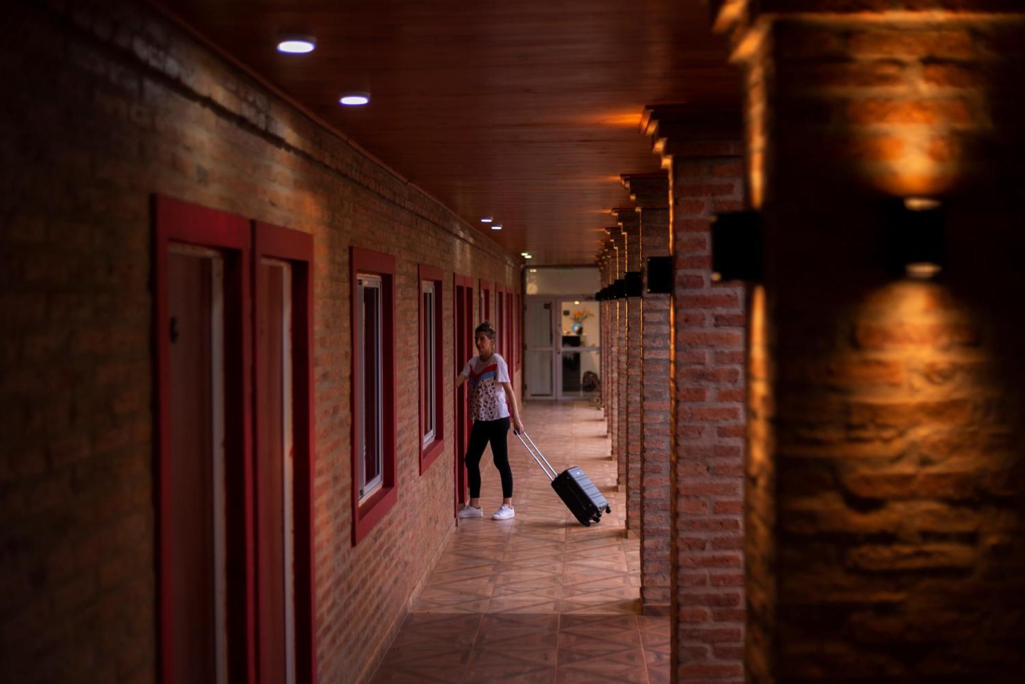 Posada Yvoty Hotel ปูแอร์โตอีกวาซู ภายนอก รูปภาพ